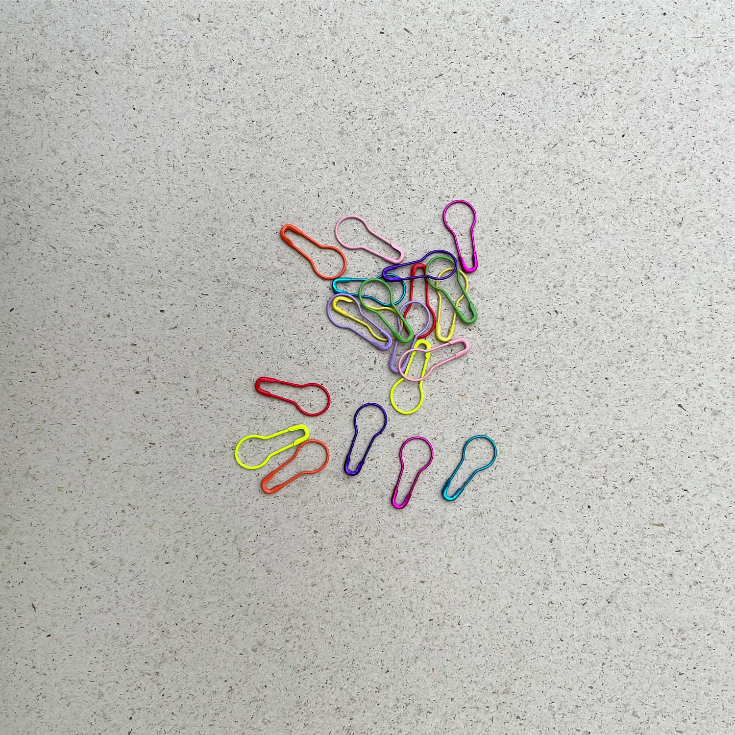 JUEGO DE MARCADORES DE PUNTO MULTICOLOR