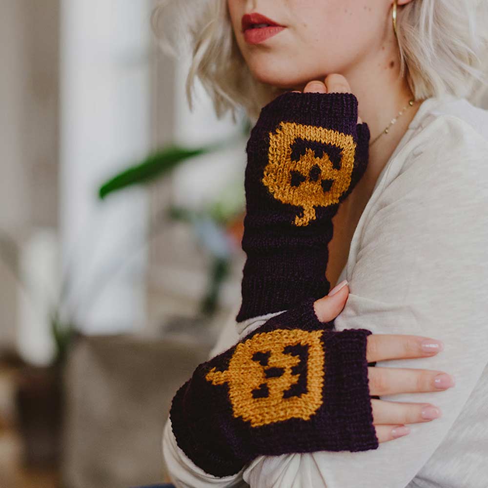 PATTERN | PUMKY HALLOWEEN MITTS