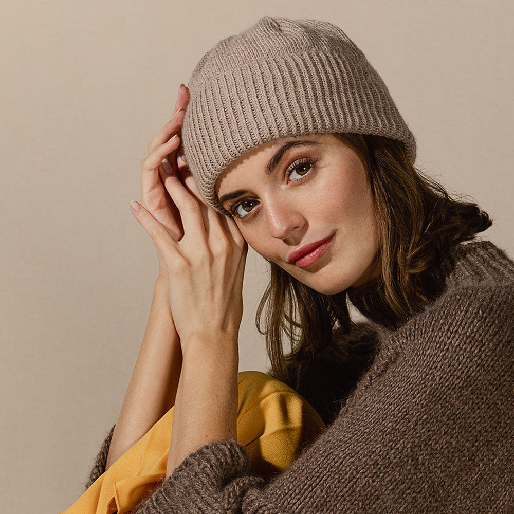 MODÈLE | BONNET DANINA