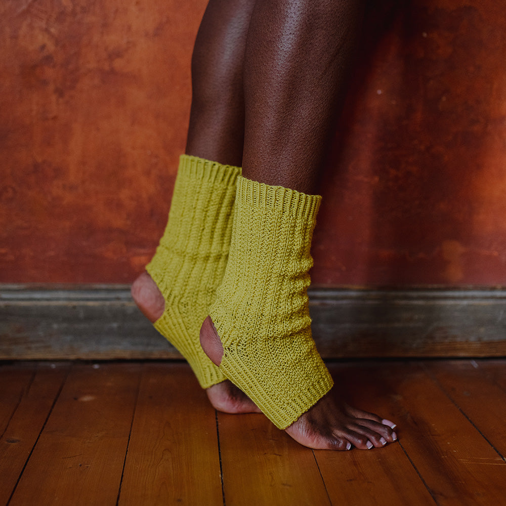 PATTERN | MASOL YOGA SOCKS